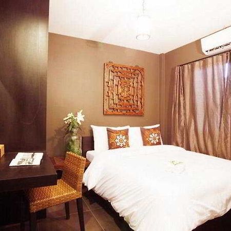 Lilu Chiang Mai Hotell Exteriör bild